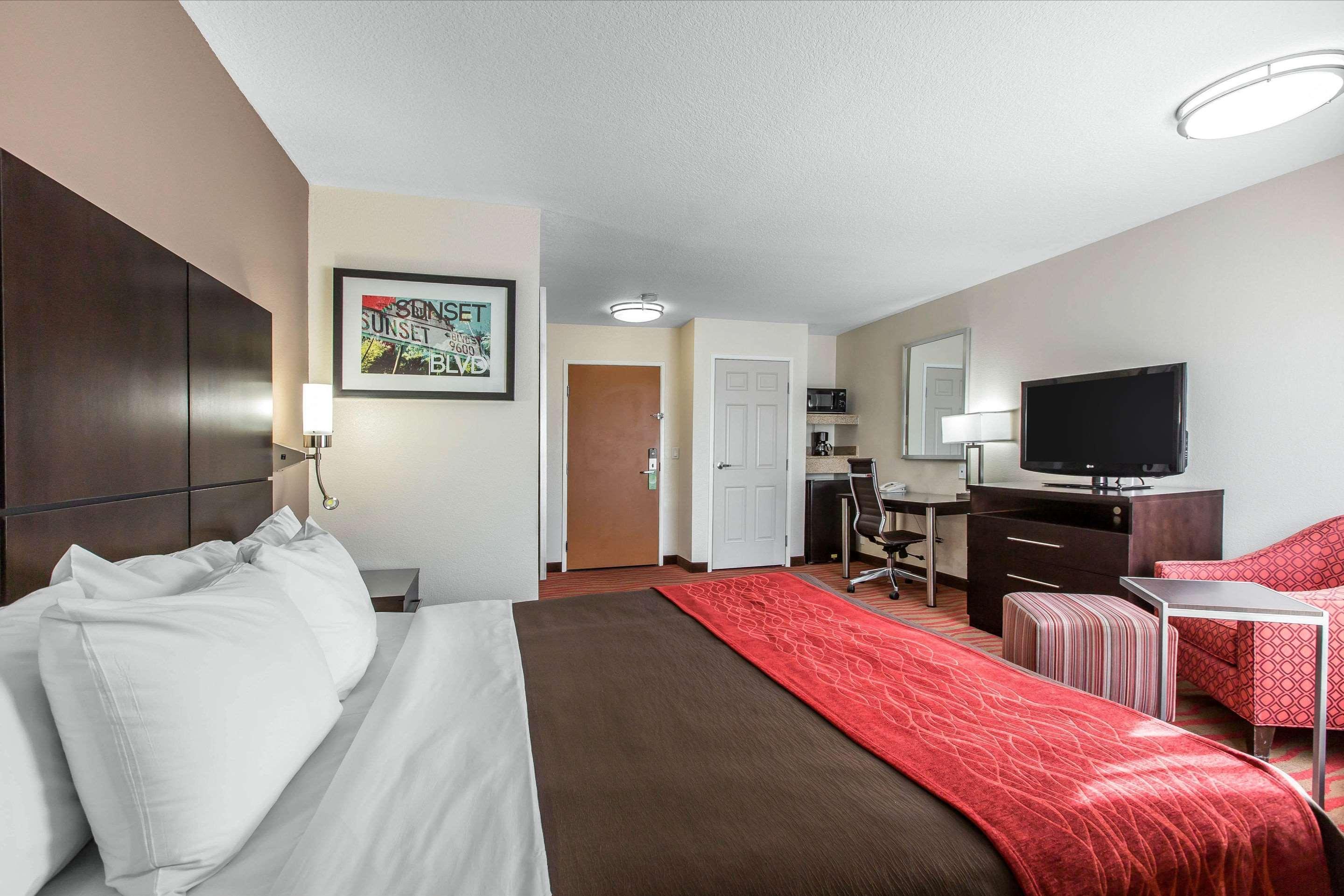Inn Comfort Angeles Near Hollywood 3*
