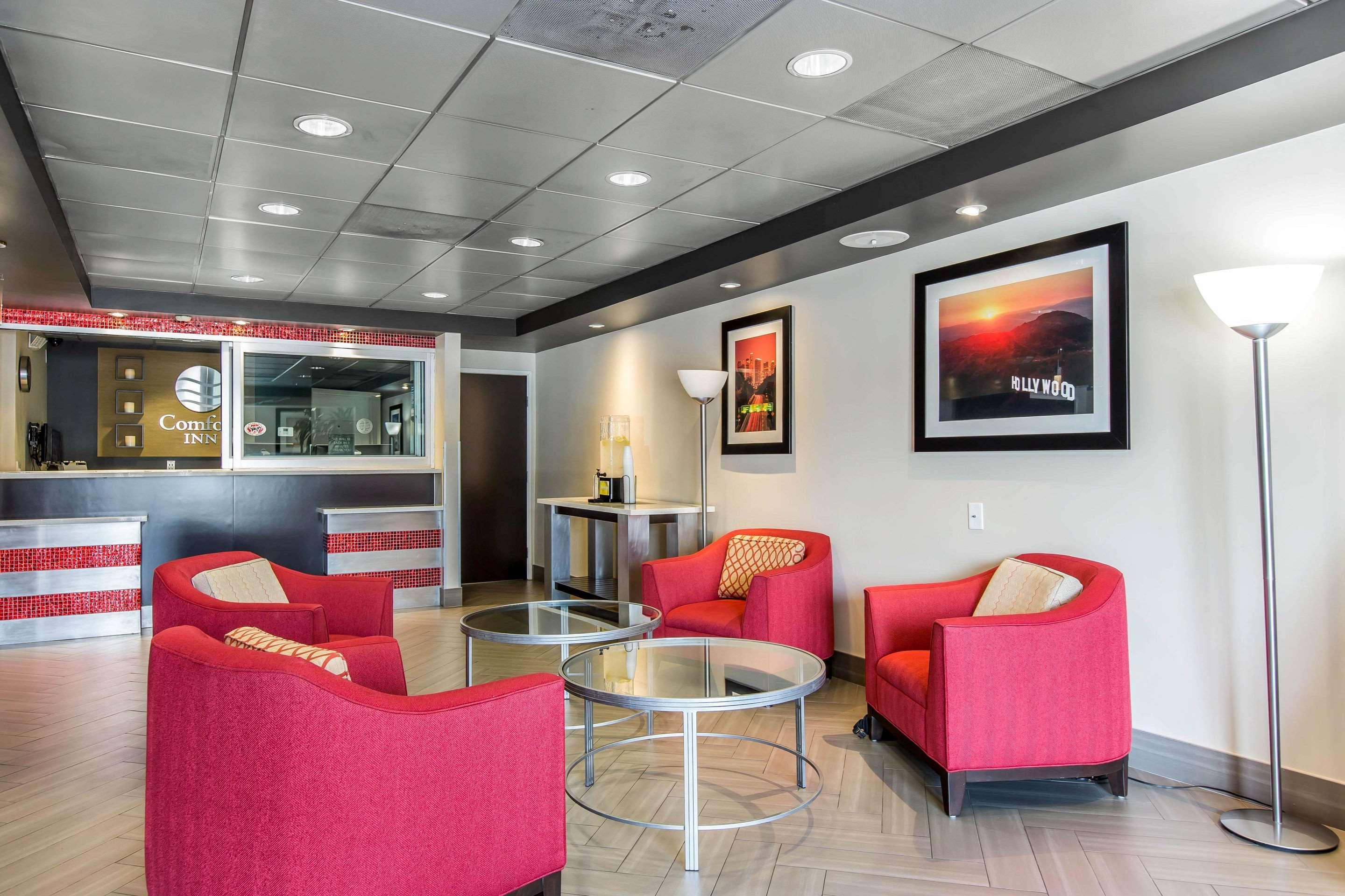 Comfort Angeles Near Hollywood 3*